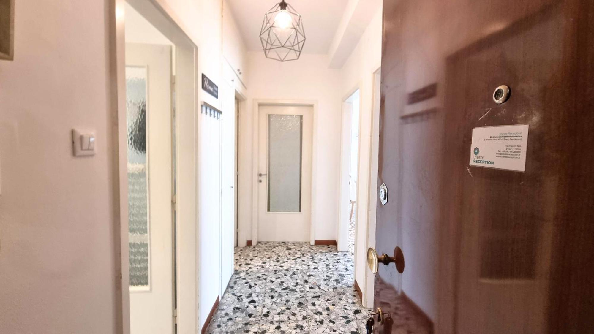 Flat Barbariga 12 Apartment Trieste